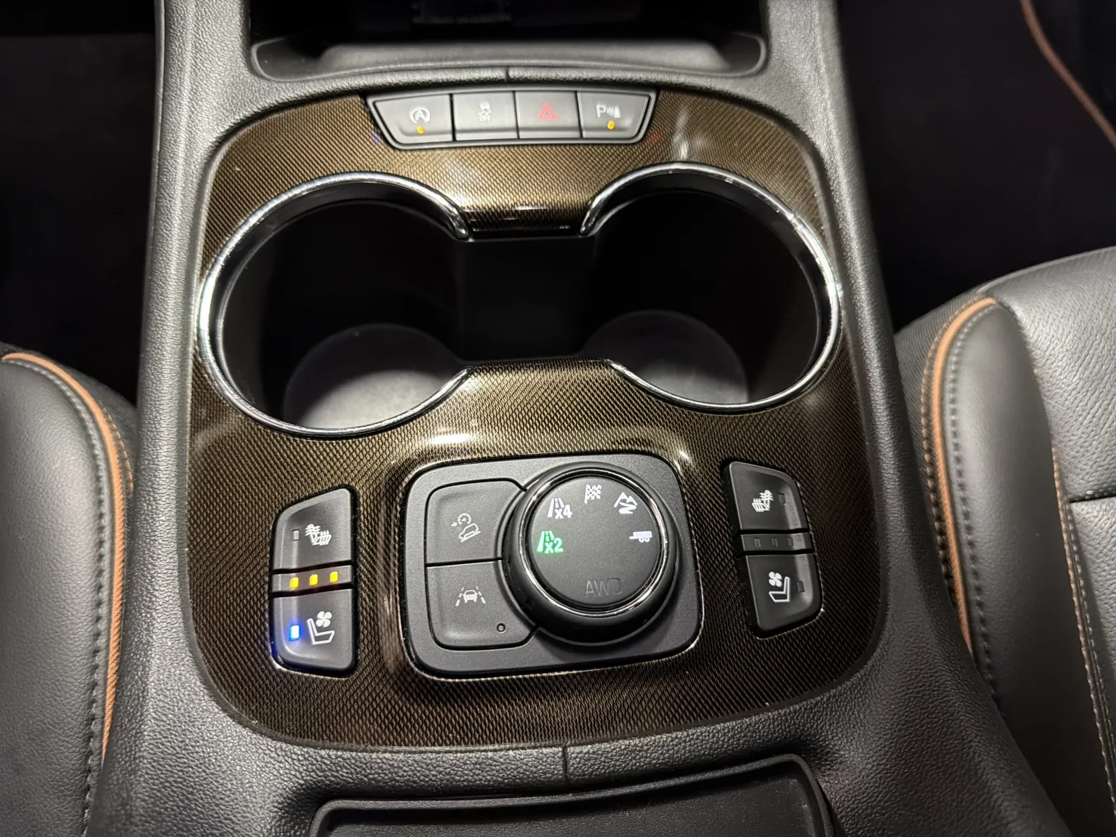 GMC Acadia photo 29