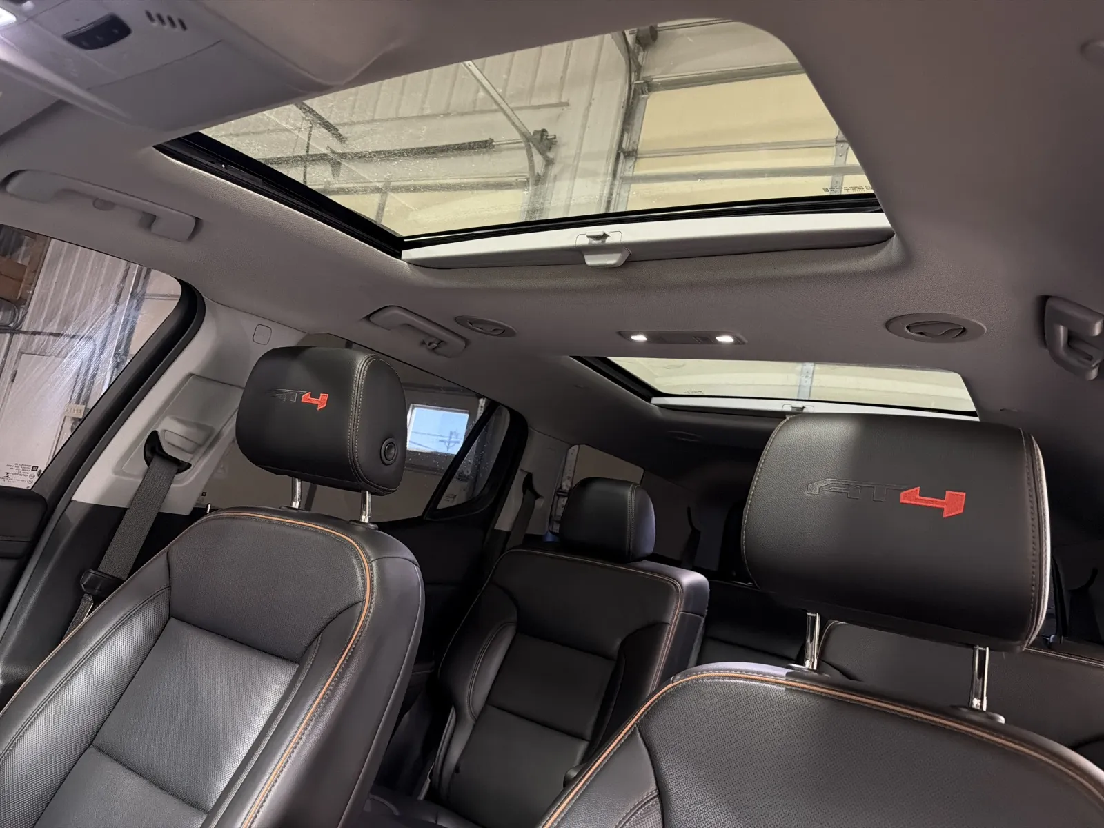 GMC Acadia photo 10