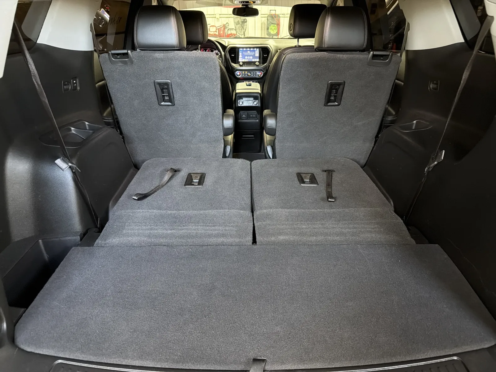 GMC Acadia photo 20