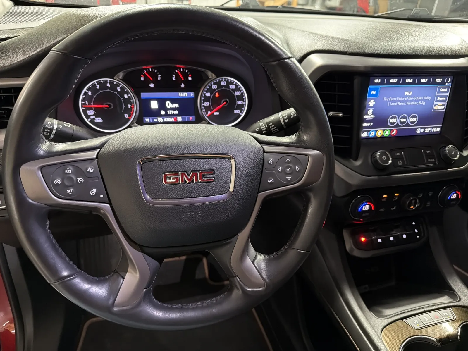 GMC Acadia photo 28