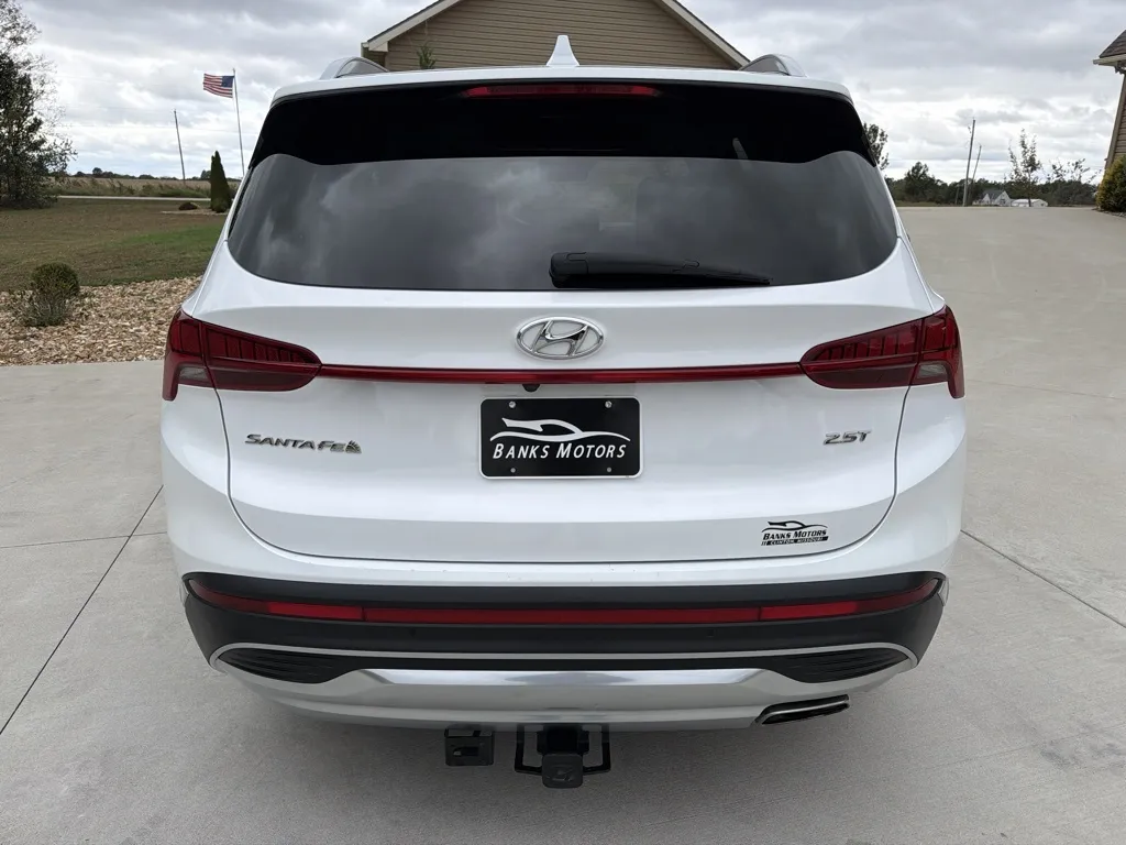 More photos of 2022 Hyundai Santa Fe Limited Sport Utility 4D at Banks Motors LLC, MO