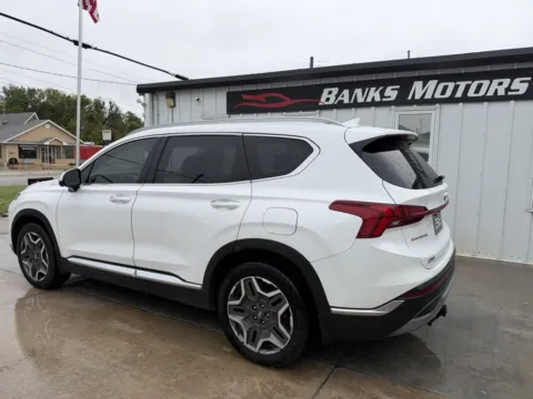 Another view of 2022 Hyundai Santa Fe Limited Sport Utility 4D for sale in Clinton, MO at Banks Motors LLC