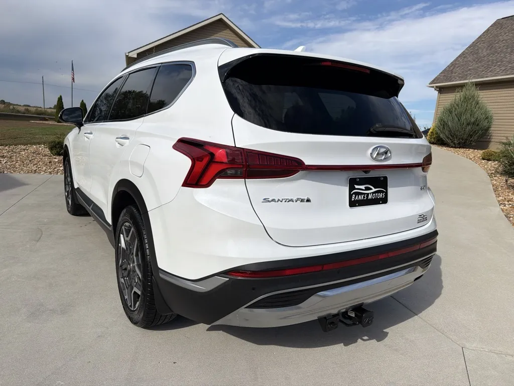 More photos of 2022 Hyundai Santa Fe Limited Sport Utility 4D at Banks Motors LLC, MO