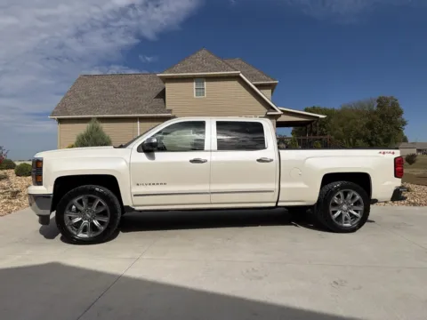 Another view of 2014 Chevrolet Silverado 1500 Crew Cab Z71 LTZ Pickup 4D 5 3/4 ft for sale in Clinton, MO at Banks Motors LLC