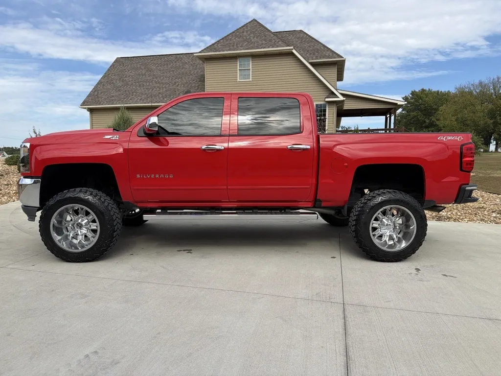 Photos of 2016 Chevrolet Silverado 1500 Crew Cab LT Pickup 4D 5 3/4 ft for sale in Clinton, MO at Banks Motors LLC