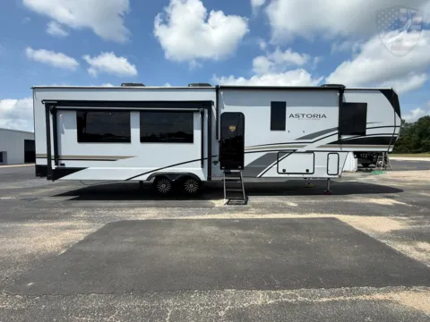 Photos of 2026 Dutchmen RV Astoria 3403RKP for sale in Wills Point, TX at Liberty Trail RV - Canton