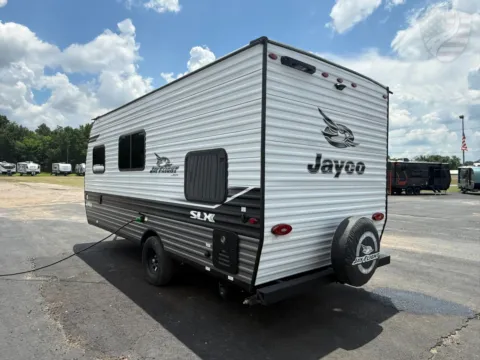 More photos of 2024 Jayco Jay Flight 174BH at Liberty Trail RV - Canton, TX