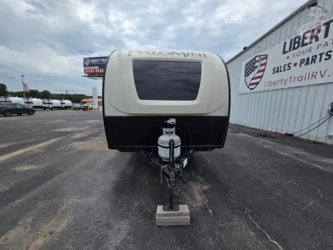 Photos of 2018 Palomino 180FB for sale in Wills Point, TX at Liberty Trail RV - Canton