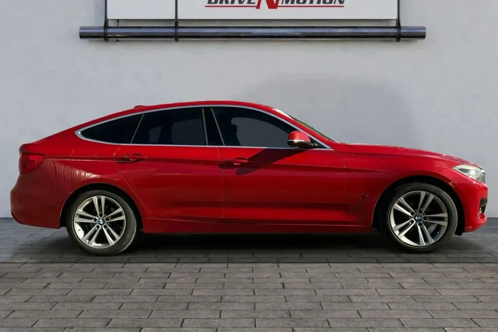 Another view of 2018 BMW 3 Series 330i Gran Turismo xDrive Sedan 4D for sale in Thornton, CO at Drive N-Motion Thornton