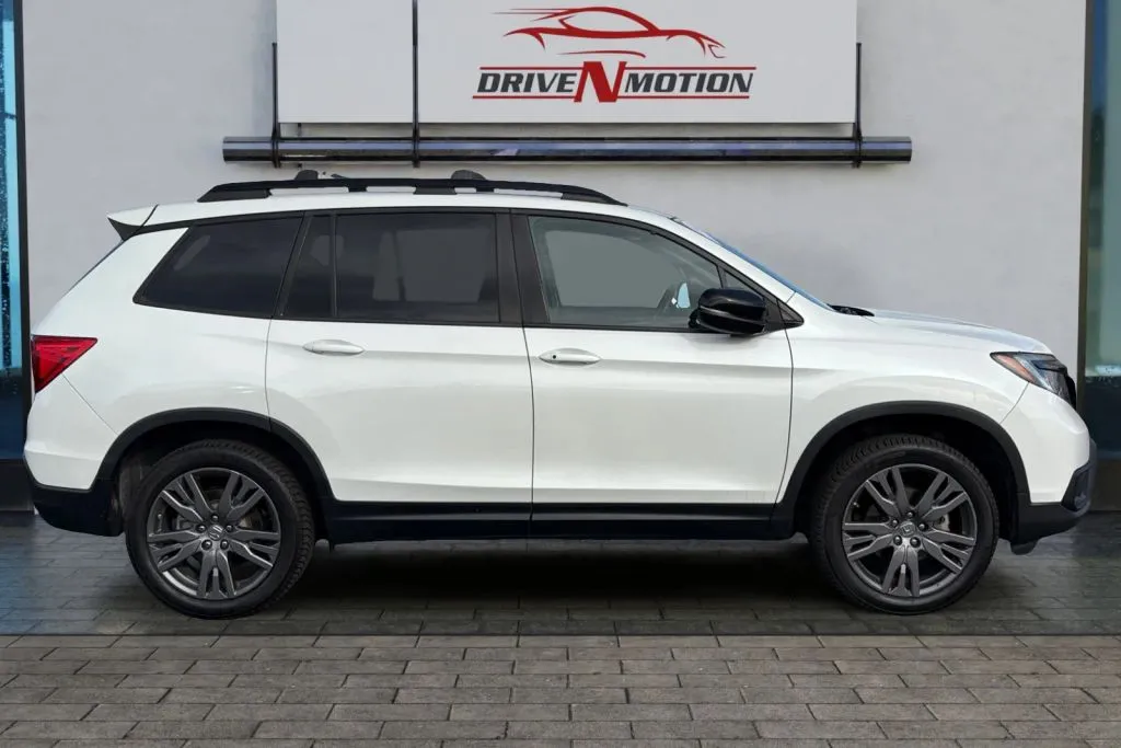 Another view of 2021 Honda Passport EX-L Sport Utility 4D for sale in Thornton, CO at Drive N-Motion Thornton