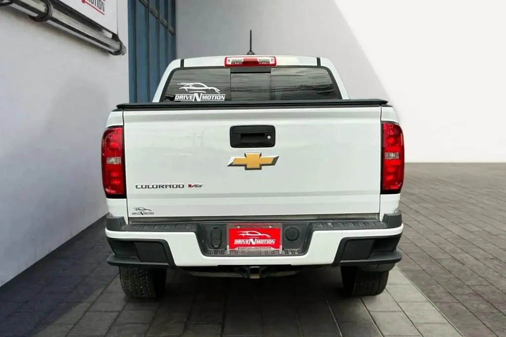 More photos of 2017 Chevrolet Colorado Crew Cab Z71 Pickup 4D 5 ft at Drive N-Motion Thornton, CO