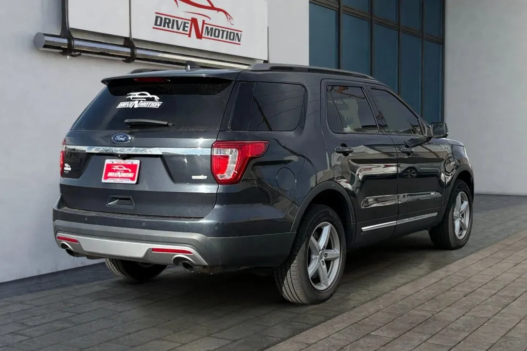 More photos of 2017 Ford Explorer XLT Sport Utility 4D at Drive N-Motion Thornton, CO