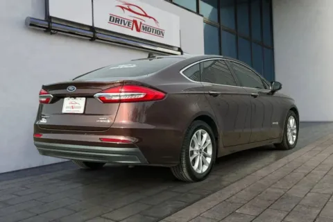 More photos of 2019 Ford Fusion SEL Hybrid Sedan 4D at Drive N-Motion Thornton, CO