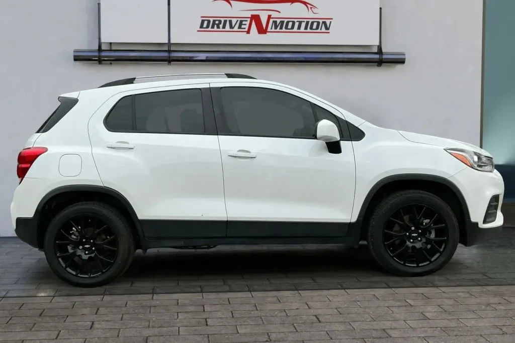 Another view of 2022 Chevrolet Trax LT Sport Utility 4D for sale in Thornton, CO at Drive N-Motion Thornton