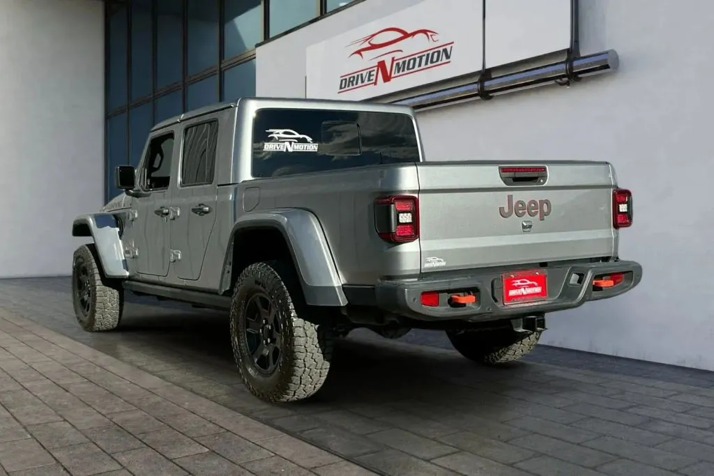 More photos of 2021 Jeep Gladiator Mojave Pickup 4D 5 ft at Drive N-Motion Thornton, CO