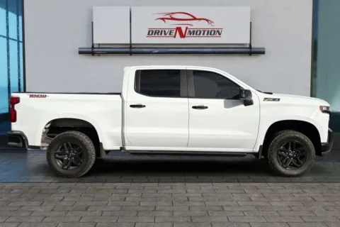Another view of 2020 Chevrolet Silverado 1500 Crew Cab LT Trail Boss Pickup 4D 5 3/4 ft for sale in Thornton, CO at Drive N-Motion Thornton