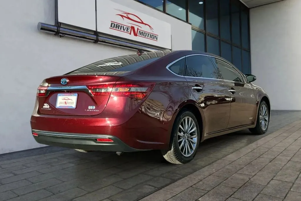 More photos of 2016 Toyota Avalon Limited Hybrid Sedan 4D at Drive N-Motion Thornton, CO
