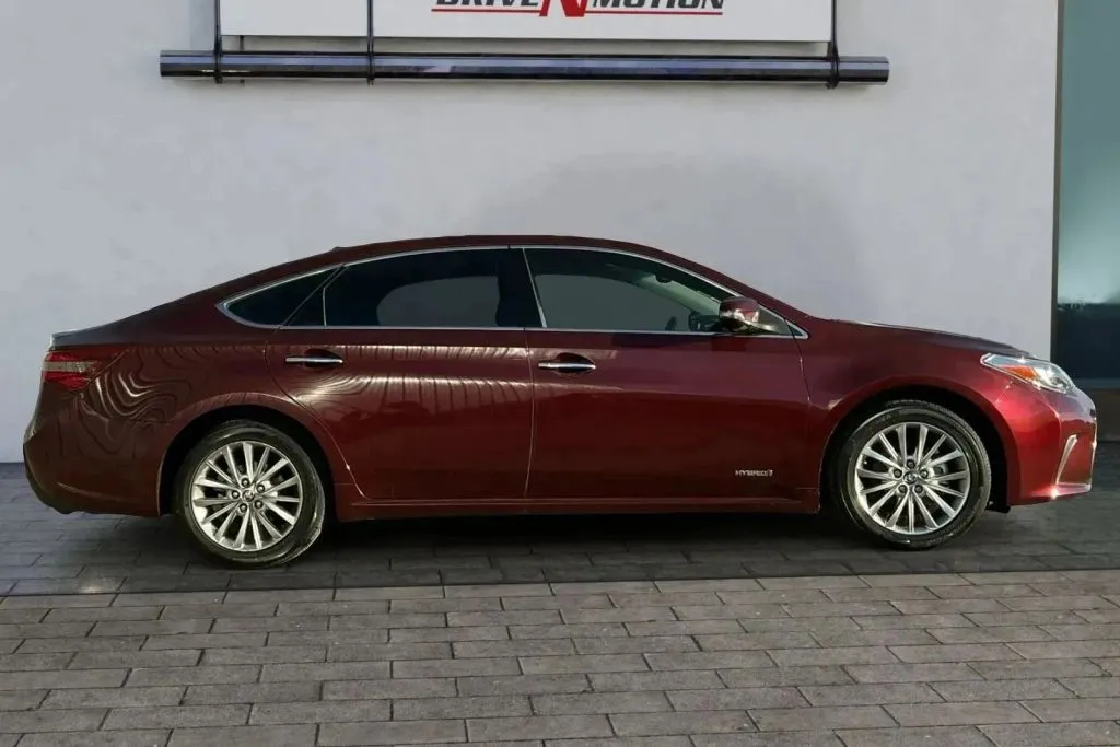 Another view of 2016 Toyota Avalon Limited Hybrid Sedan 4D for sale in Thornton, CO at Drive N-Motion Thornton