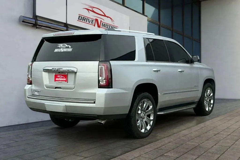 More photos of 2016 GMC Yukon Denali Sport Utility 4D at Drive N-Motion Thornton, CO
