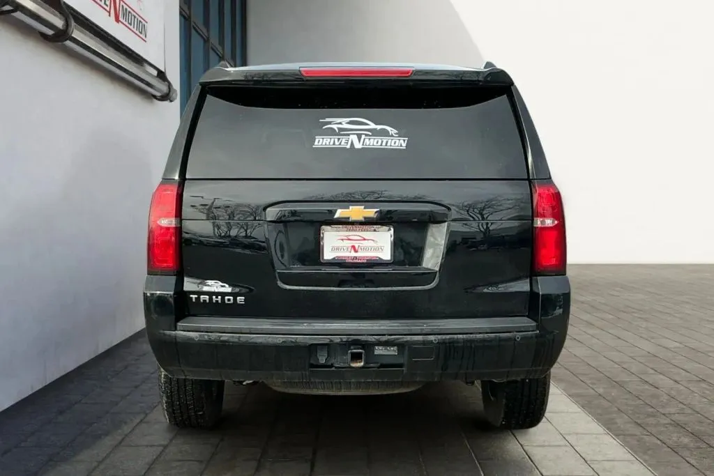 More photos of 2019 Chevrolet Tahoe LT Sport Utility 4D at Drive N-Motion Thornton, CO