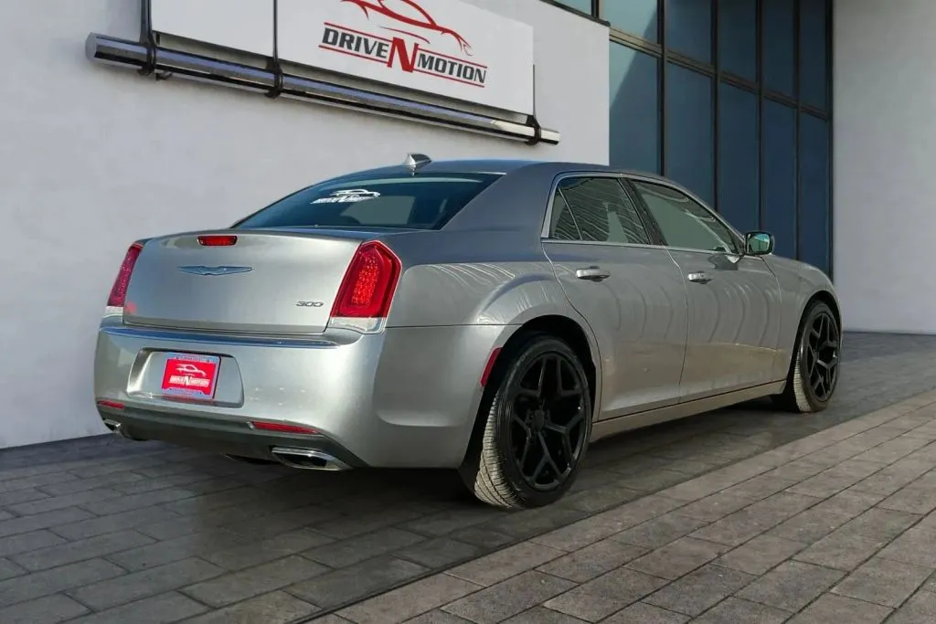 Another view of 2015 Chrysler 300 Limited Sedan 4D for sale in Thornton, CO at Drive N-Motion Thornton