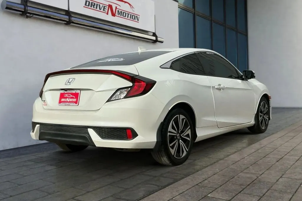 More photos of 2018 Honda Civic EX-T Coupe 2D at Drive N-Motion Thornton, CO