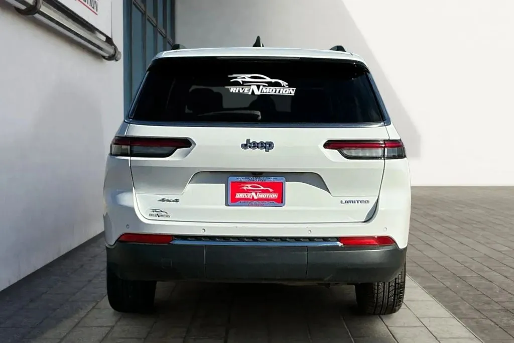 More photos of 2023 Jeep Grand Cherokee L Limited Sport Utility 4D at Drive N-Motion Thornton, CO