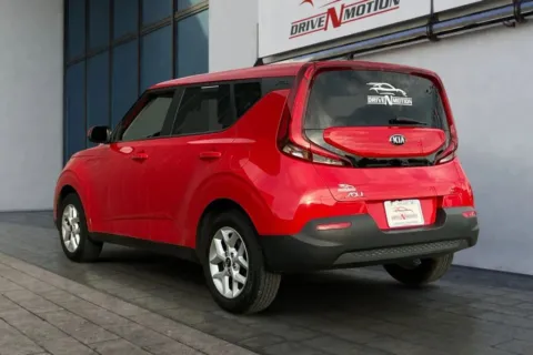 More photos of 2021 Kia Soul S Wagon 4D at Drive N-Motion Thornton, CO