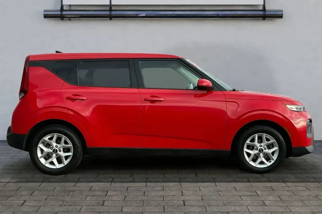 Photos of 2021 Kia Soul S Wagon 4D for sale in Thornton, CO at Drive N-Motion Thornton