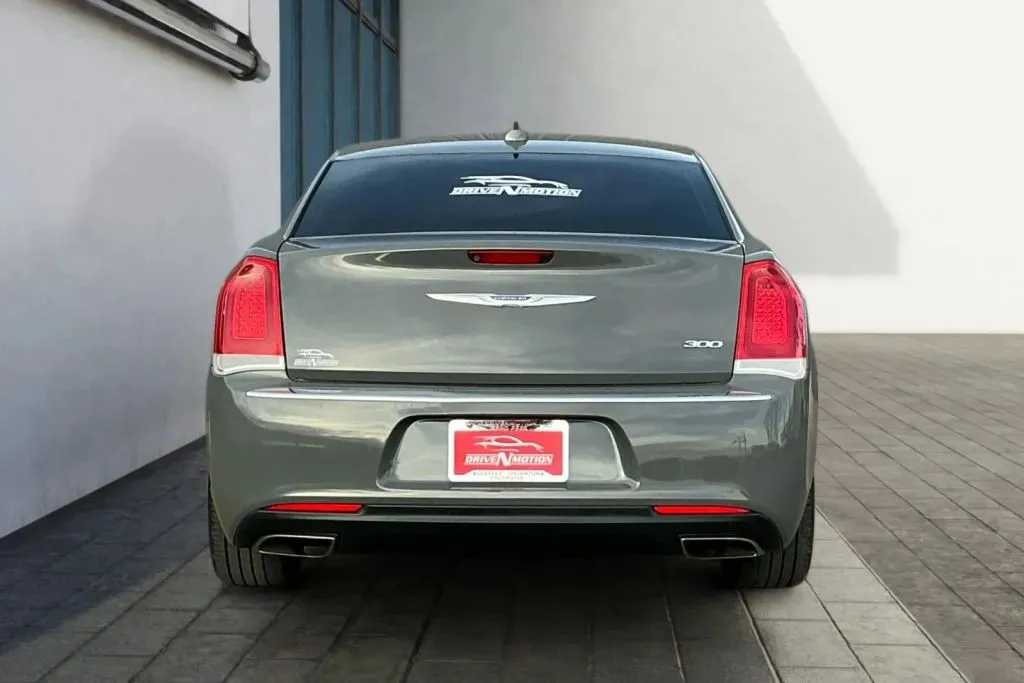 More photos of 2019 Chrysler 300 Touring L Sedan 4D at Drive N-Motion Thornton, CO