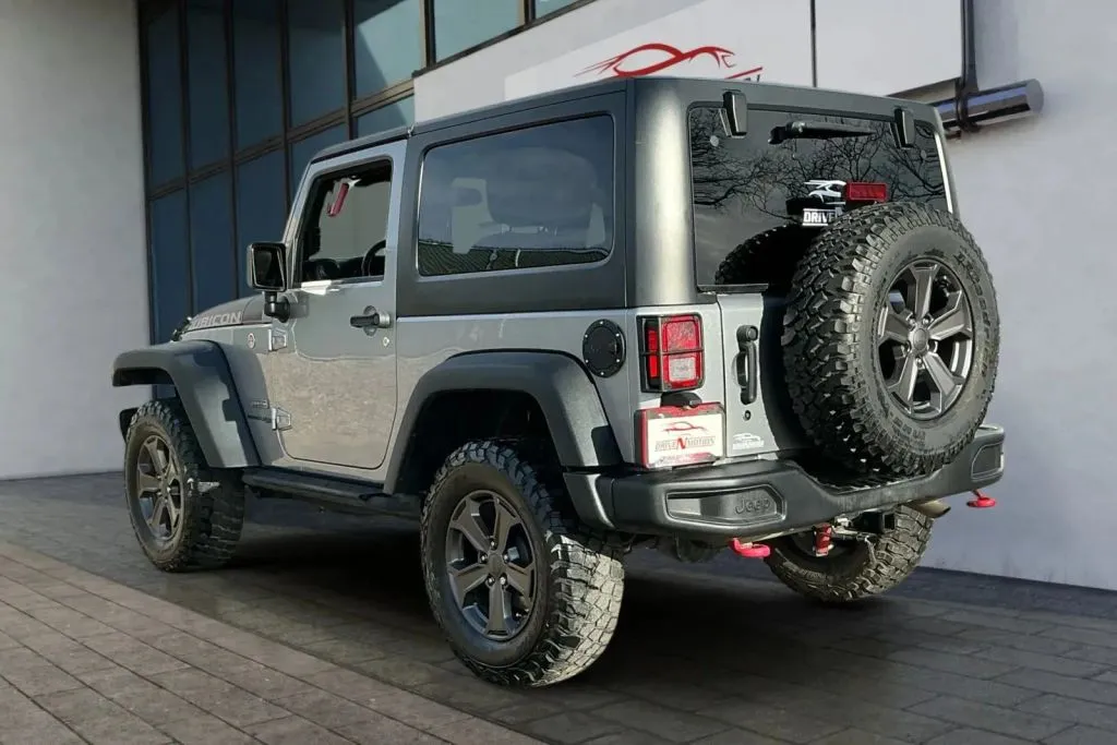 More photos of 2018 Jeep Wrangler Rubicon Recon (JK) Sport Utility 2D at Drive N-Motion Thornton, CO