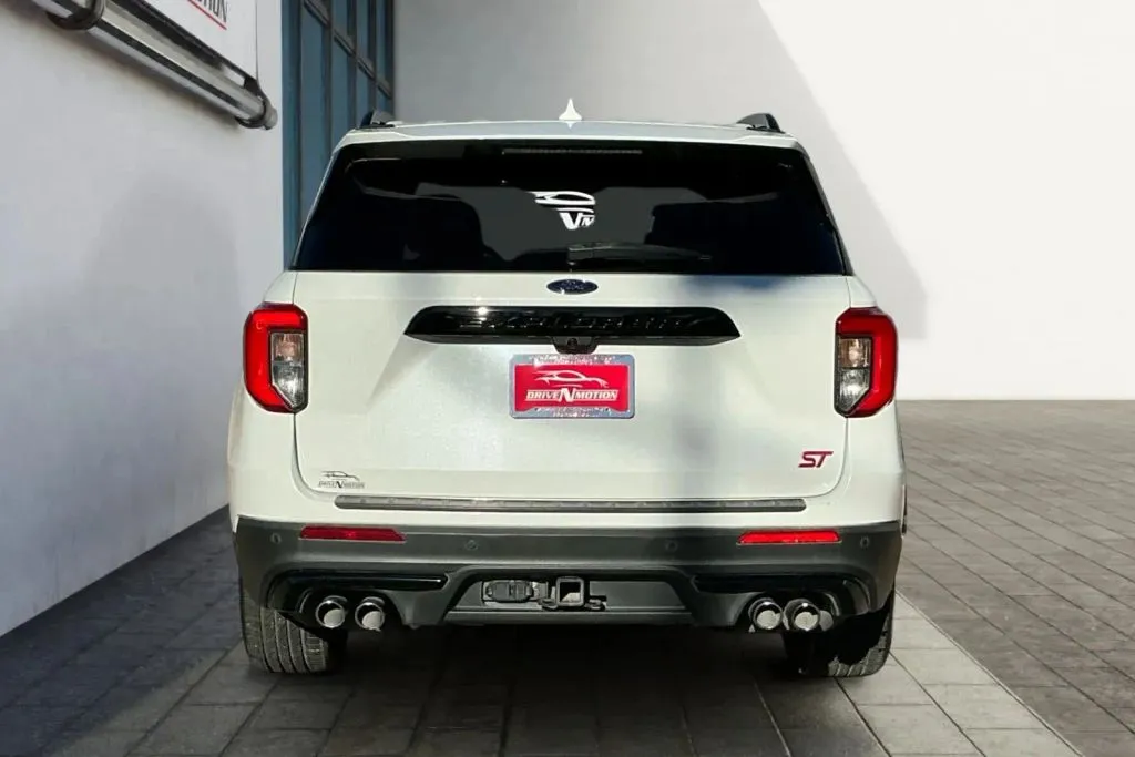 More photos of 2020 Ford Explorer ST Sport Utility 4D at Drive N-Motion Thornton, CO