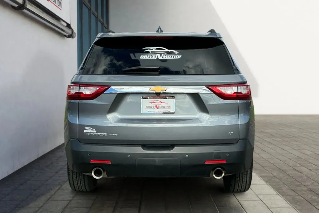 More photos of 2021 Chevrolet Traverse LT Sport Utility 4D at Drive N-Motion Thornton, CO