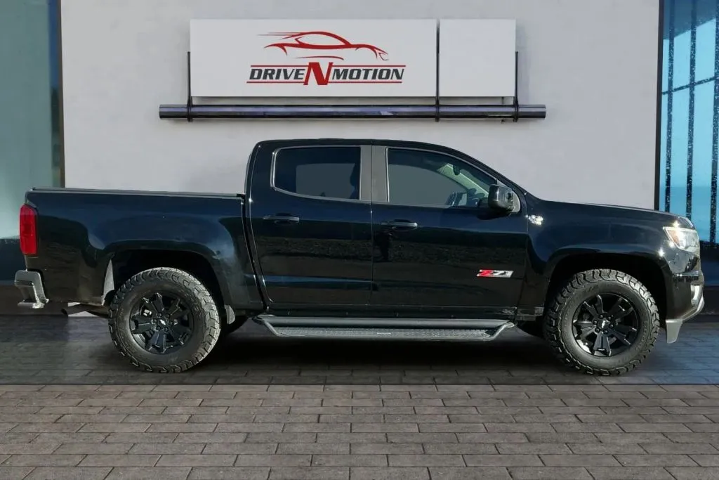 Another view of 2019 Chevrolet Colorado Crew Cab Z71 Pickup 4D 5 ft for sale in Thornton, CO at Drive N-Motion Thornton
