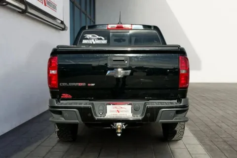 More photos of 2019 Chevrolet Colorado Crew Cab Z71 Pickup 4D 5 ft at Drive N-Motion Thornton, CO