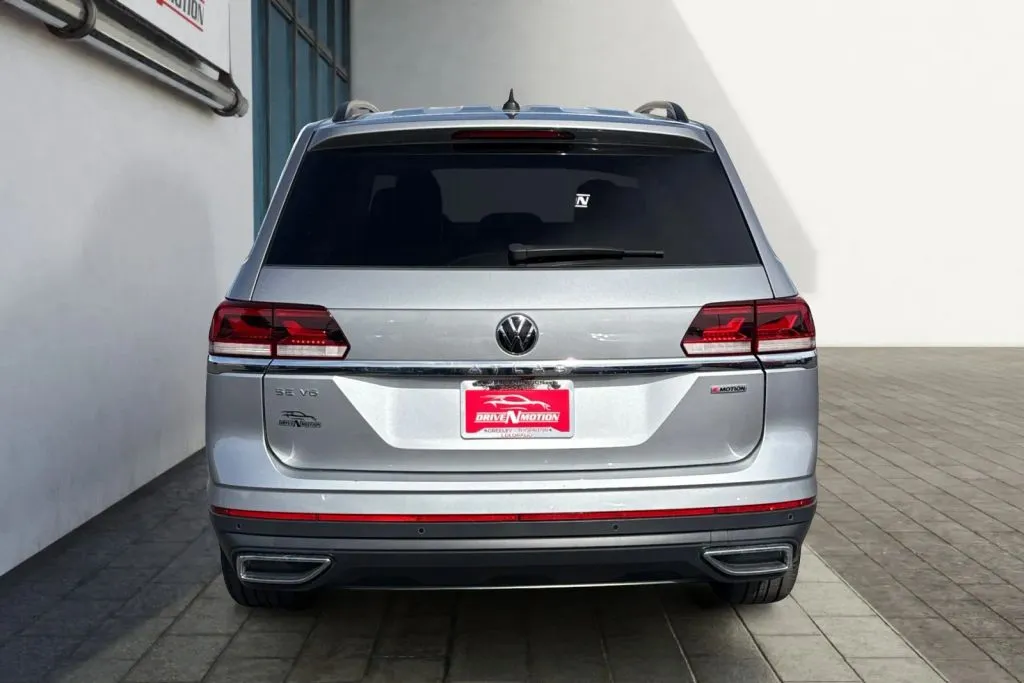 More photos of 2021 Volkswagen Atlas SE 4Motion w/Tech Pkg (2021.5) Sport Utility 4D at Drive N-Motion Thornton, CO