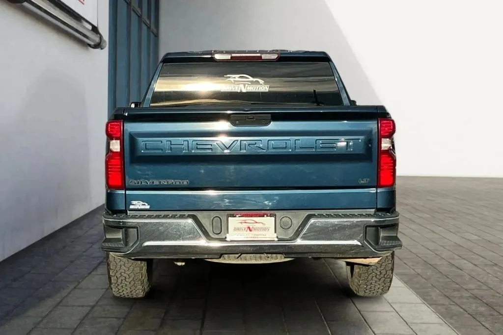 More photos of 2019 Chevrolet Silverado 1500 Crew Cab LT Pickup 4D 5 3/4 ft at Drive N-Motion Thornton, CO