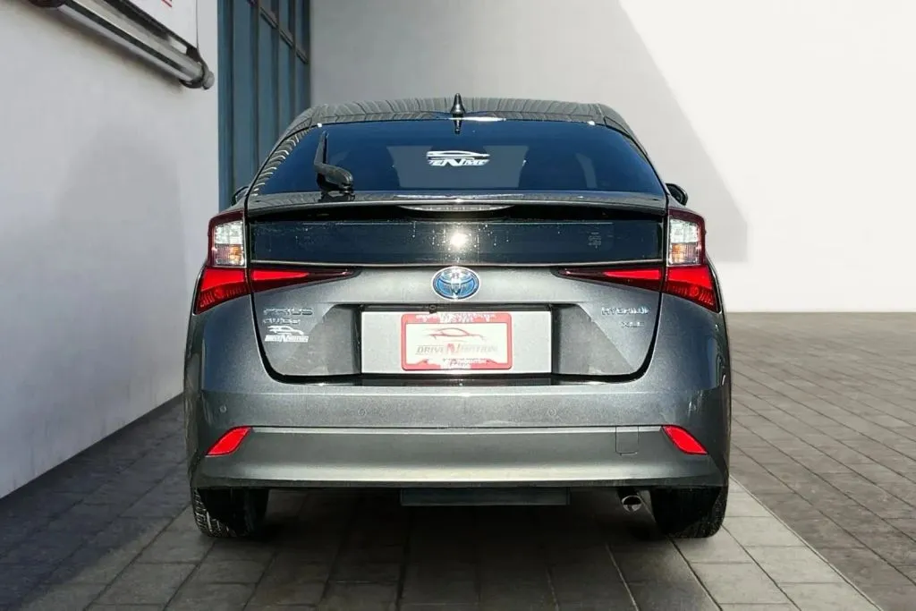 More photos of 2021 Toyota Prius XLE Hatchback 4D at Drive N-Motion Thornton, CO