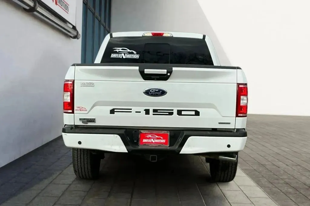 More photos of 2018 Ford F-150 SuperCrew Cab XLT Pickup 4D 5 1/2 ft at Drive N-Motion Thornton, CO