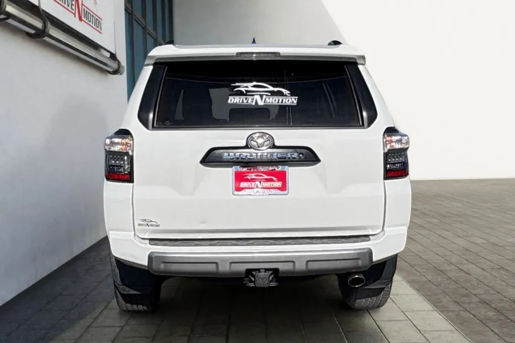 More photos of 2018 Toyota 4Runner SR5 Sport Utility 4D at Drive N-Motion Thornton, CO