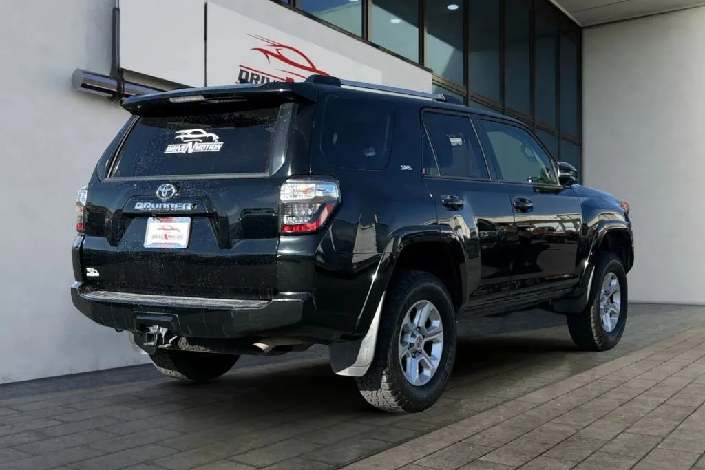 More photos of 2019 Toyota 4Runner SR5 Premium Sport Utility 4D at Drive N-Motion Thornton, CO