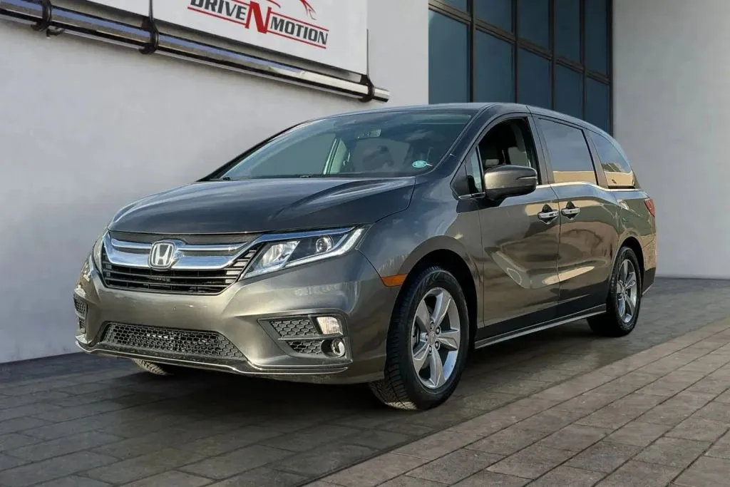 More photos of 2018 Honda Odyssey EX-L Minivan 4D at Drive N-Motion Thornton, CO