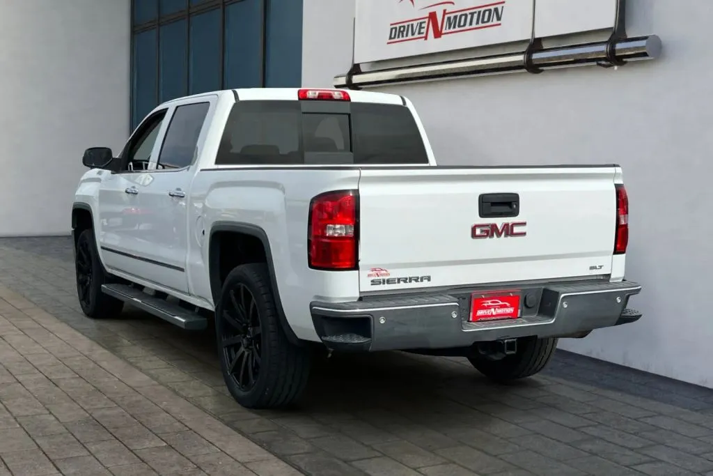 More photos of 2015 GMC Sierra 1500 Crew Cab SLT Pickup 4D 5 3/4 ft at Drive N-Motion Thornton, CO
