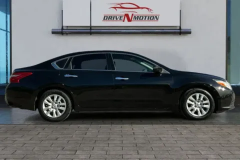 Another view of 2018 Nissan Altima 2.5 S Sedan 4D for sale in Thornton, CO at Drive N-Motion Thornton