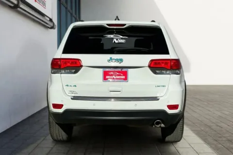 More photos of 2017 Jeep Grand Cherokee Limited Sport Utility 4D at Drive N-Motion Thornton, CO