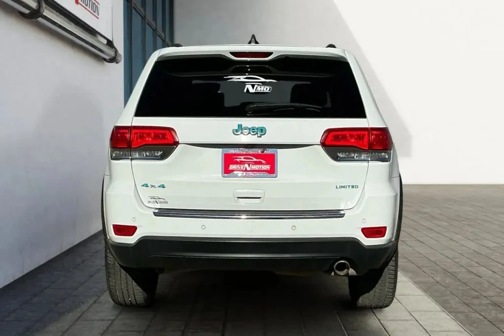 More photos of 2017 Jeep Grand Cherokee Limited Sport Utility 4D at Drive N-Motion Thornton, CO