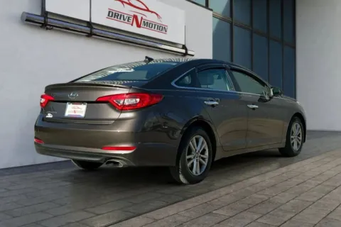 Another view of 2015 Hyundai Sonata SE Sedan 4D for sale in Thornton, CO at Drive N-Motion Thornton