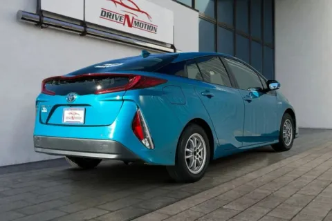 Another view of 2017 Toyota Prius Prime Plus Hatchback 4D for sale in Thornton, CO at Drive N-Motion Thornton