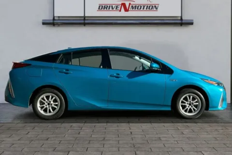 Photos of 2017 Toyota Prius Prime Plus Hatchback 4D for sale in Thornton, CO at Drive N-Motion Thornton