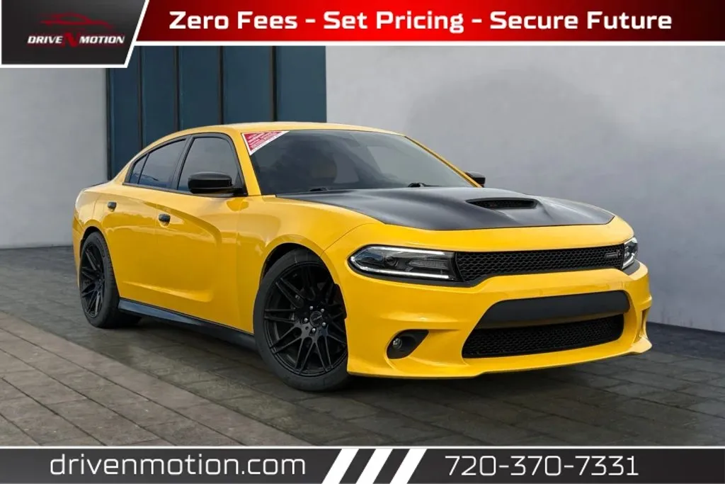 Yellow 2018 Dodge Charger R/T Scat Pack Sedan 4D for sale in Thornton, CO
